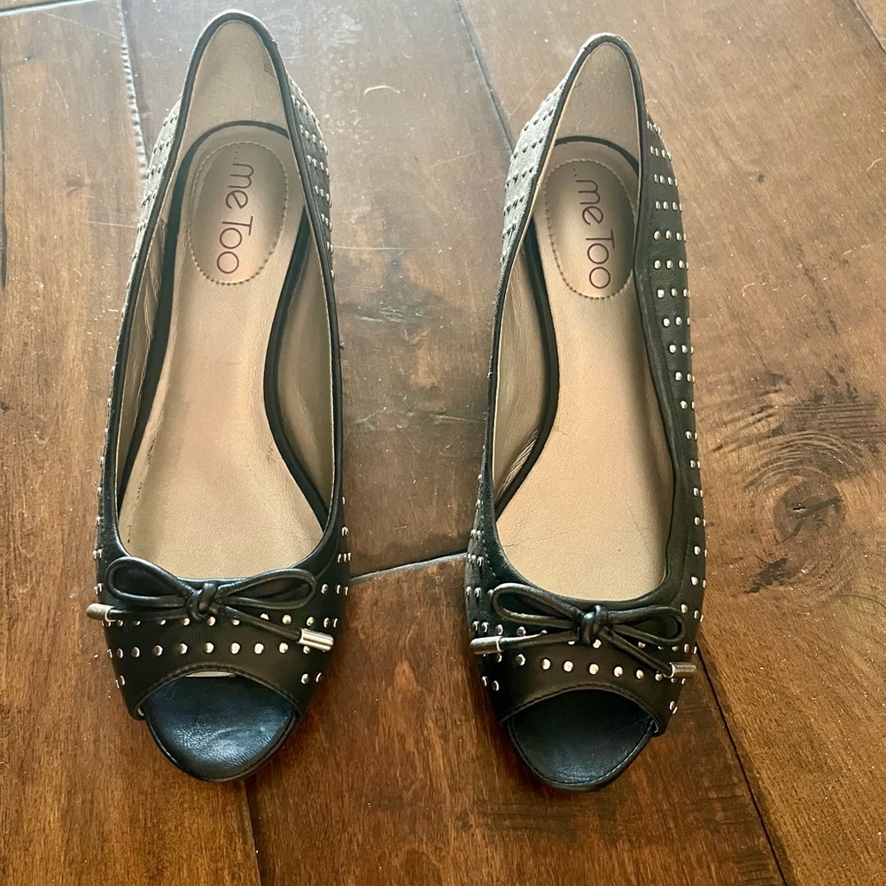 Me Too shoes low heel black with studs